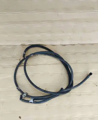 Mercedes-Benz E W212 Engine coolant pipe/hose A2048300996