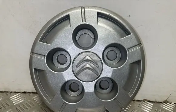 Citroen Jumper R15 wheel hub/cap/trim B985