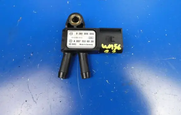 Mercedes-Benz GLA W156 X156 Exhaust gas pressure sensor A0071536028 1512031EL1
