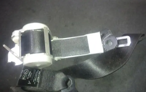 Opel Vectra C Front seatbelt 03314650
