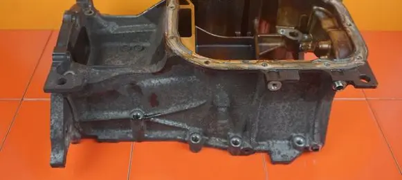 Toyota Auris E180 Oil sump GORNA 15MB46