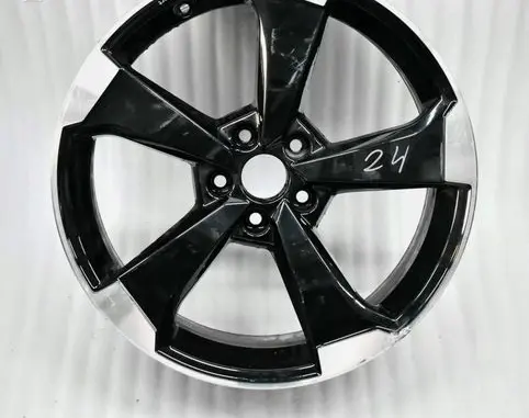 Audi Q2 - R19 alloy rim 