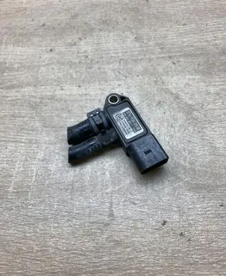 Volkswagen PASSAT B7 Exhaust pressure sensor 076906051B 12568569