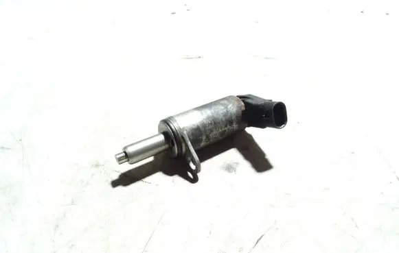 Audi A4 S4 B8 8K Camshaft position sensor 06H103697A