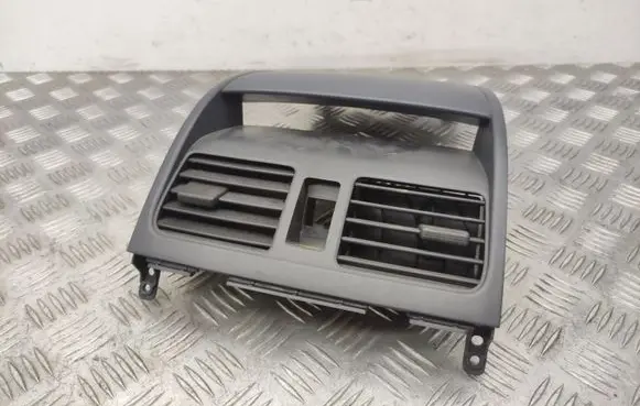 Suzuki SX4 Dash center air vent grill 7382279J