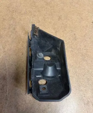 Volvo V50 Front bumper mounting bracket 30655874