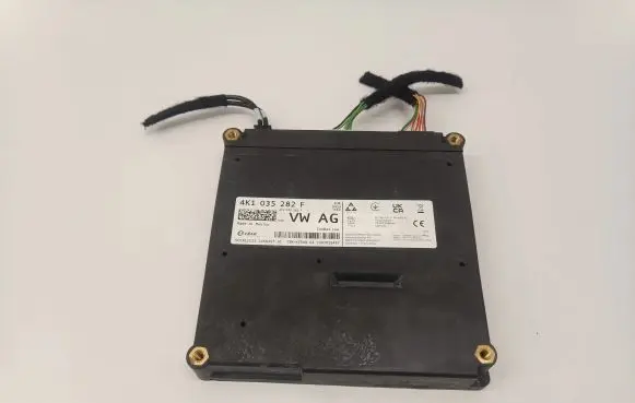 Volkswagen Touareg III Other control units/modules 4K1035282F