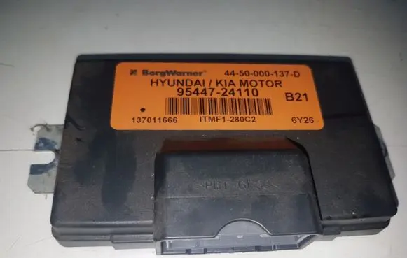 Hyundai Tucson LM Gearbox control unit/module 9544724110 4450000137D