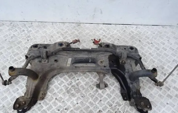 Fiat 500L Front subframe