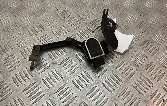Mercedes-Benz S W222 Air suspension front height level sensor A2229050503 A2223271840