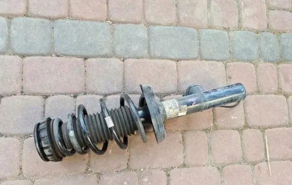 Opel Insignia A Front shock absorber/damper 13328351