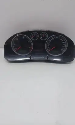 Volkswagen PASSAT B5.5 Speedometer (instrument cluster) VWZ7Z0A3356766 3B0920805A 310101132118