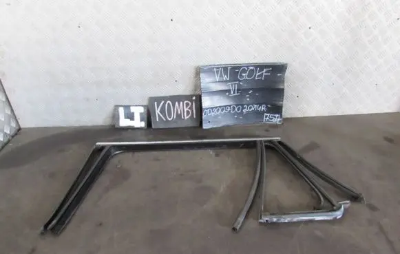 Volkswagen Golf VI Rubber seal loading door 