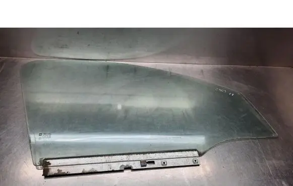 Opel Corsa C Front door window glass four-door 