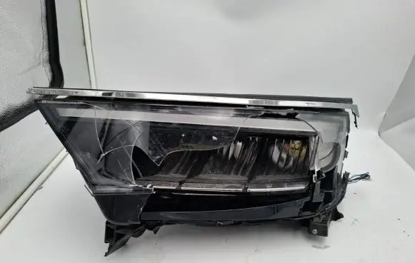 Opel Mokka B Headlight/headlamp 9834008280 368158932