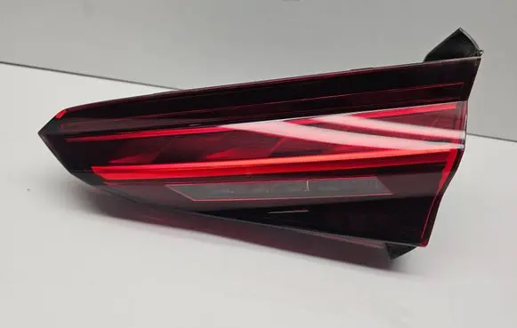 Audi A5 Tailgate rear/tail lights 8W6945094AB 660262