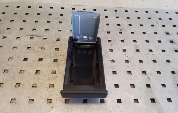 Ashtray (front)