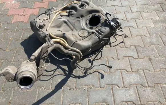 Audi A3 S3 8V Fuel tank 5q0201022dl