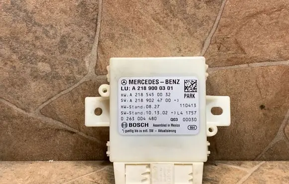 Mercedes-Benz CLS C218 X218 Parking PDC control unit/module A2189000301