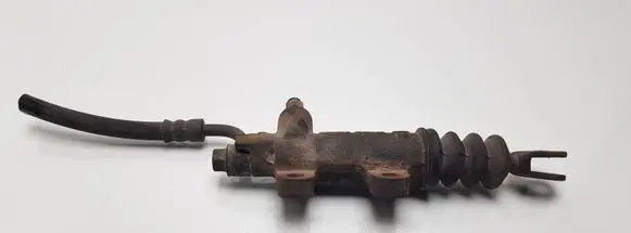 Hyundai Santa Fe Clutch master cylinder