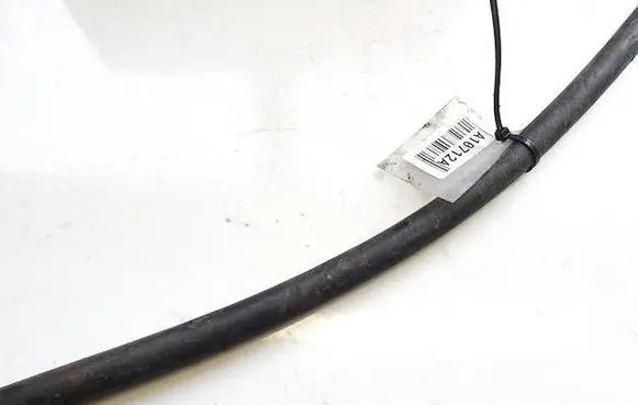 Audi 80 90 S2 B4 Engine coolant pipe/hose 6a0121107c