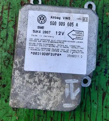 Volkswagen Golf IV Airbag control unit/module
