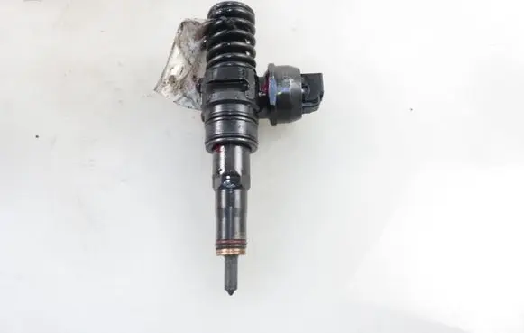 Fuel injector