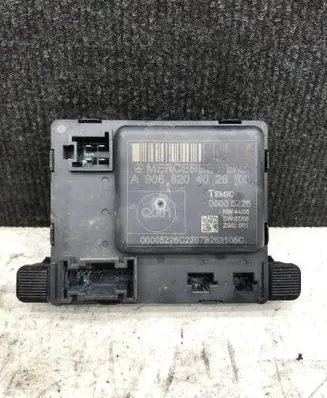 Volkswagen Crafter Door control unit/module A906820402608 A9068204026