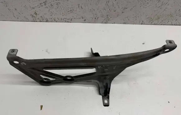 BMW X1 F48 F49 Fender mounting bracket 7329448 7392804 739280406