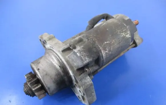 Nissan Almera Tino Starter motor 23300-WD000