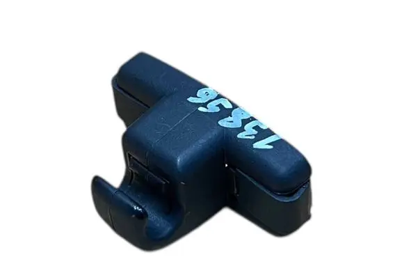 Sun visor clip/hook/bracket