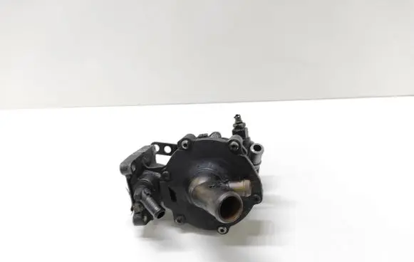 Ford Mondeo MK II Power steering pump XS708K500