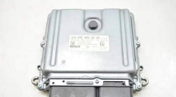 Mercedes-Benz Vito Viano W639 Engine control unit/module A6469006600