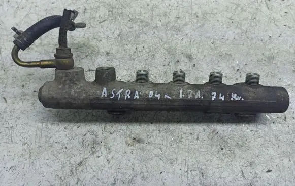 Opel Astra H Fuel main line pipe