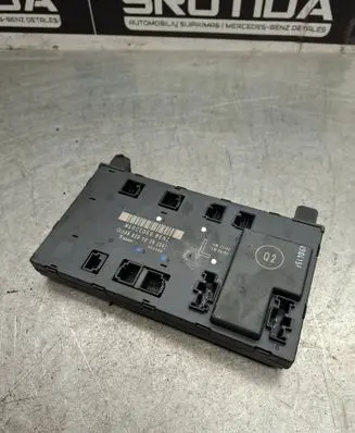 Mercedes-Benz CLK A209 C209 Door control unit/module 2098201926 353380