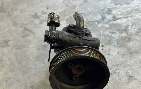 KIA Rio Power steering pump