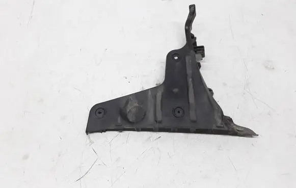 Seat Exeo (3R) Rear bumper mounting bracket 3R9807394