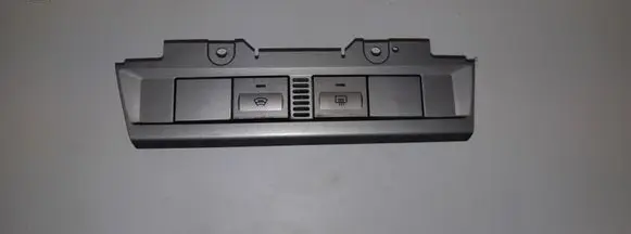 Ford Focus Windscreen/window heater switch 4M5113D734AD 8V4T18K574AB 8V4T18C621AB