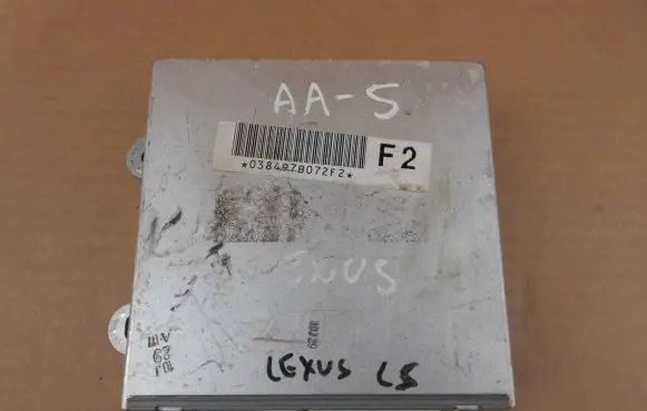 Lexus LS 460 - 600H Seat control module 8586150081