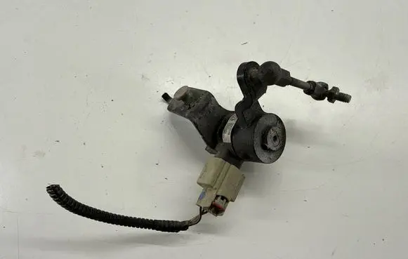 Chevrolet Camaro Headlight level adjustment motor 23405179 23110421 84365974