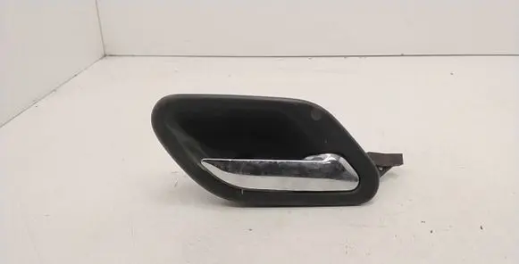 BMW 5 E39 Front door interior handle 8226050