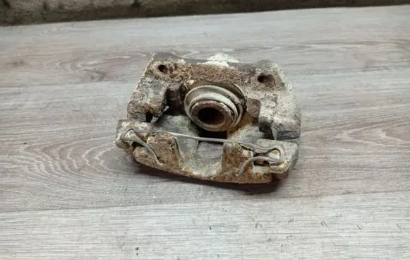 Volvo V70 Rear brake caliper