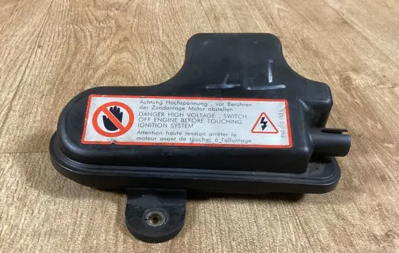 Audi TT Mk1 Vacuum air tank 06A131541 06A131547