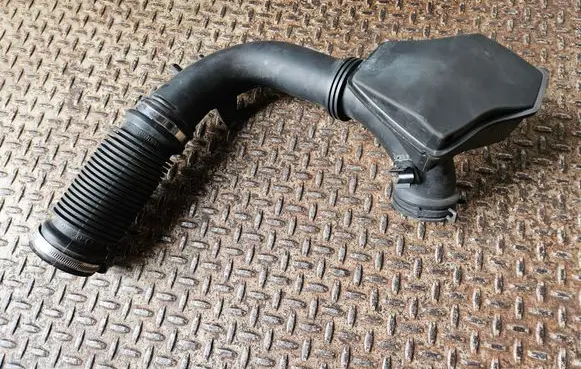 Mercedes-Benz A W177 Intercooler hose/pipe A2820907400 A2820900000