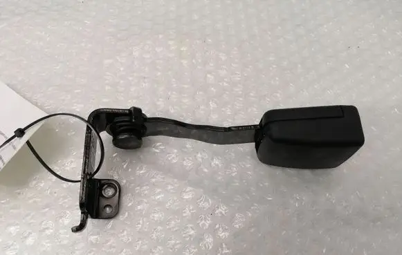 Mercedes-Benz GLE W167 Rear seatbelt buckle A1678602100