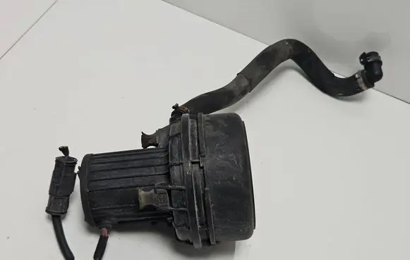 BMW 5 E60 E61 Secondary air pump 7514953 72812402 7525220