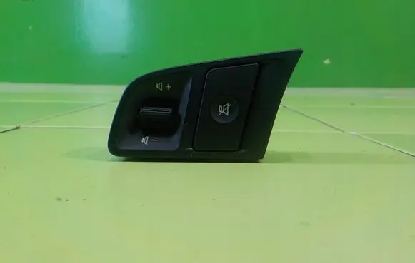 KIA Venga Other switches/knobs/shifts 967001P000