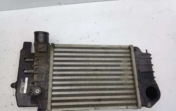 Toyota Yaris Intercooler radiator 0N020 JD1270000620