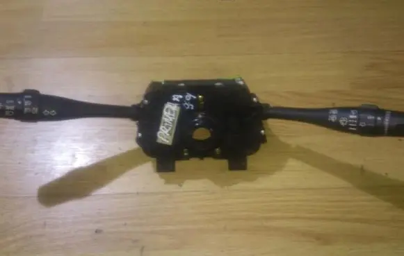 Nissan Primera Wiper turn signal indicator stalk/switch 36929e 36852b