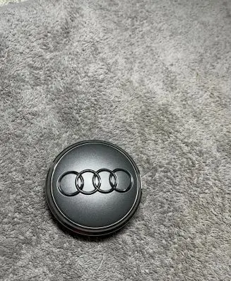 Audi Q7 4L Original wheel cap 4L0601170